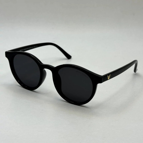 تصویر عینک آفتابی و شب جنتل مانستر گرد رنگ مشکی