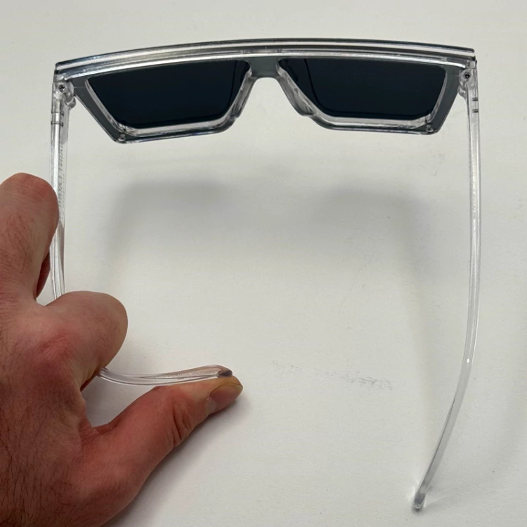 تصویر عینک آفتابی ysl مشکی کد 2001