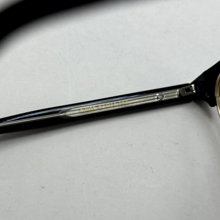 تصویر فریم عینک طبی بلوکات کلاب مستر برند جنتل مانستر دسته سیم کره ای طلایی مشکی