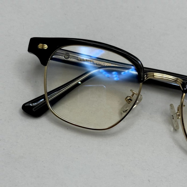 تصویر فریم عینک طبی بلوکات کلاب مستر برند جنتل مانستر دسته سیم کره ای طلایی مشکی