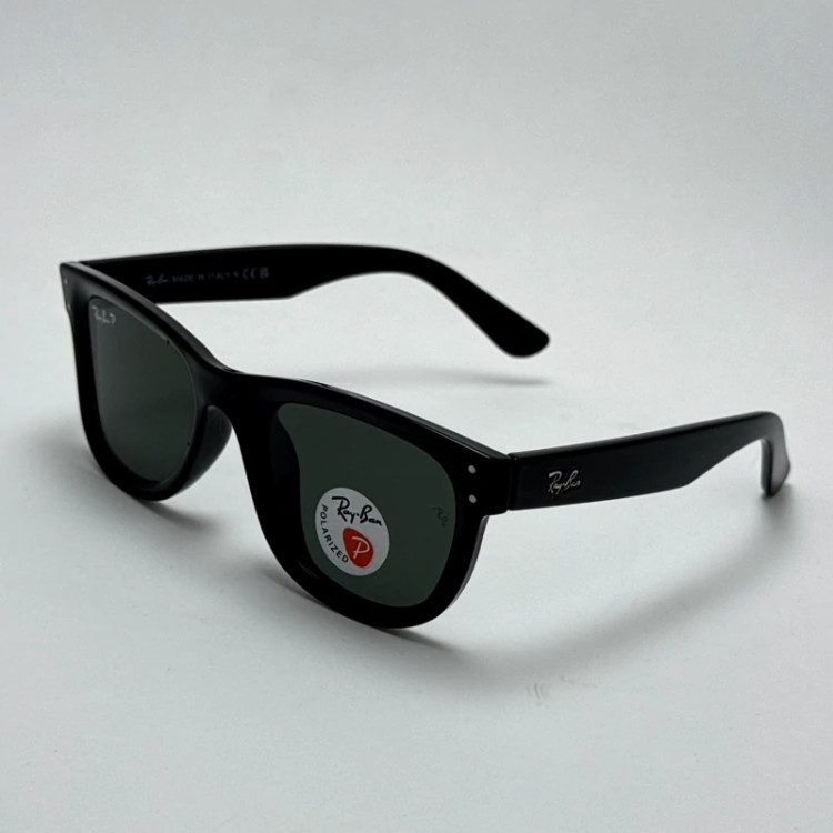 تصویر عینک آفتابی ریبن ویفرر ریورس پلاریزه سبز فریم مشکی براق به همراه پک کامل ریبن Rayban WAYFARER REVERSE RB 0502S