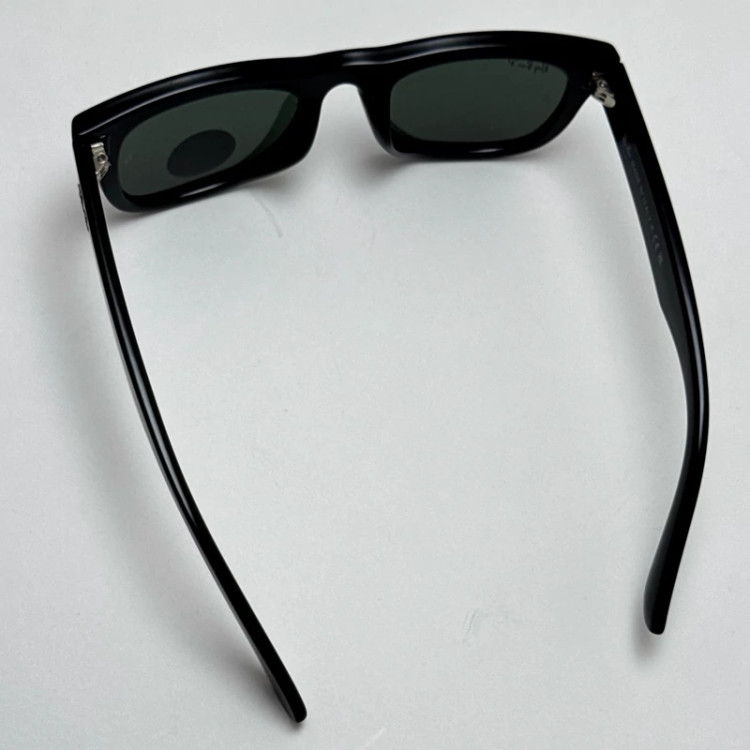 تصویر عینک آفتابی ریبن ویفرر ریورس پلاریزه سبز فریم مشکی براق به همراه پک کامل ریبن Rayban WAYFARER REVERSE RB 0502S