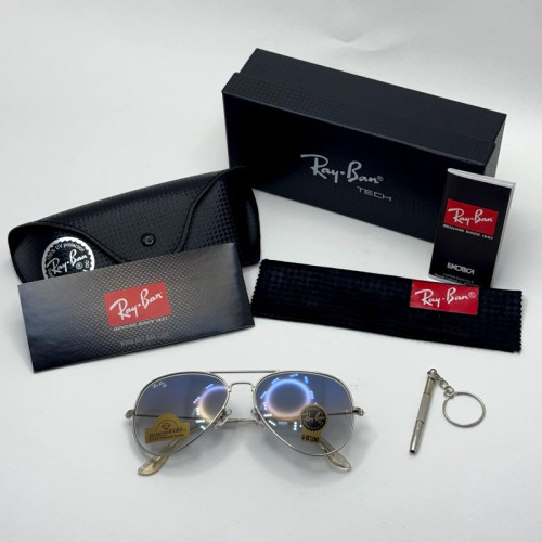 تصویر عینک ریبن خلبانی شیشه سنگ آبی هایلایت فریم نقره ای به همراه پک کامل ریبن کد Rayban RB 3025