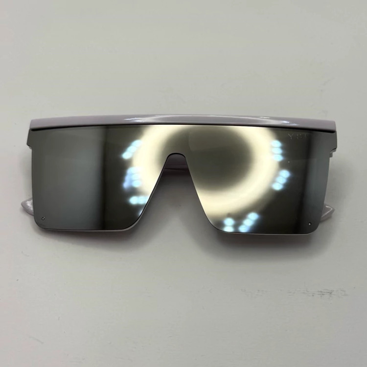 تصویر عینک آفتابی ysl سفید آیینه ای کد 2001