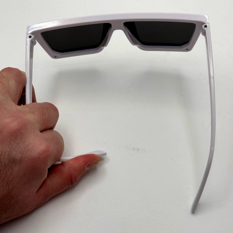 تصویر عینک آفتابی ysl سفید آیینه ای کد 2001