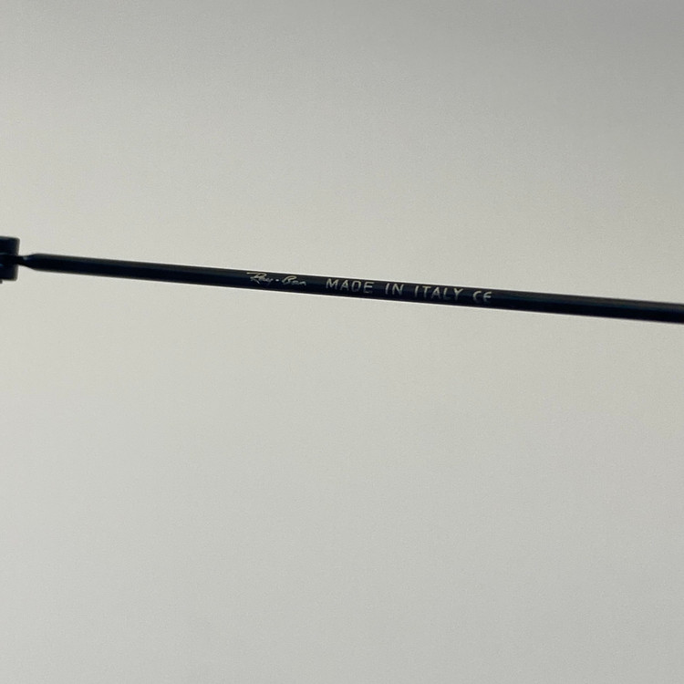 تصویر عینک ریبن خلبانی شیشه سنگ طوسی با پک کامل اورجینال