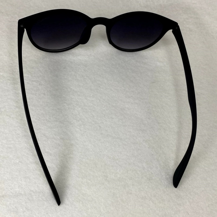 تصویر عینک گرد اسکادا skada مشکی مات محافظ کامل uv400 مناسب آقایان و بانوان به همراه کاور و دستمال نانو مخصوص عینک