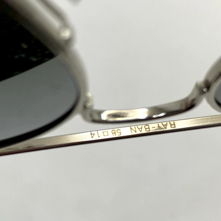 تصویر عینک آفتابی خلبانی AVIATOR ریبن rayban شیشه سنگ ایتالیایی آینه ای فریم نقره ای سایز 3025 فول پک