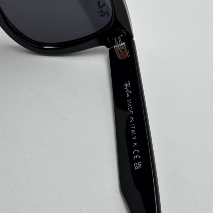 تصویر عینک آفتابی ریبن ویفرر ریورس پلاریزه تمام مشکی به همراه پک کامل ریبن Rayban WAYFARER REVERSE RB 0502S