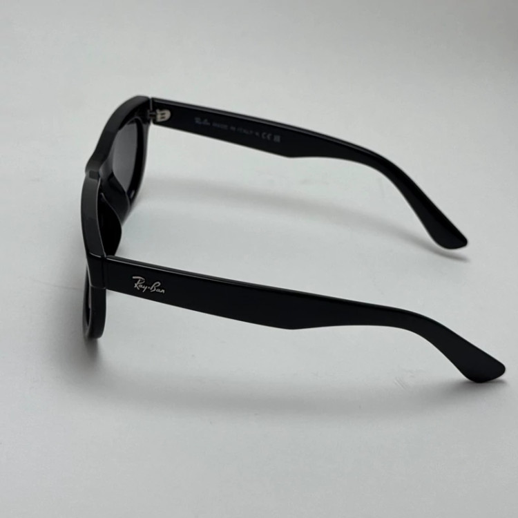 تصویر عینک آفتابی ریبن ویفرر ریورس پلاریزه تمام مشکی به همراه پک کامل ریبن Rayban WAYFARER REVERSE RB 0502S