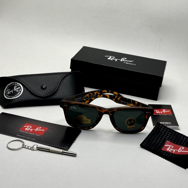 تصویر عینک آفتابی ریبن ویفرری پلنگی عدسی مشکی REYBAN WAYFARER سایز 50 با پک کامل