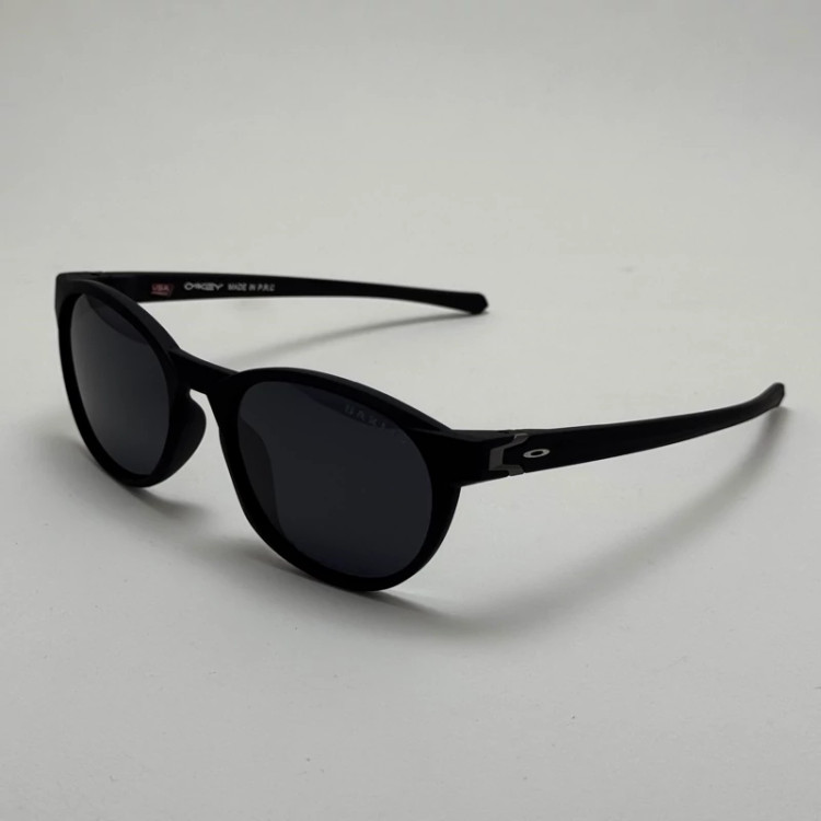 تصویر عینک آفتابی پلاریزه اوکلی Oakley تمام مشکی گرد کد TO4910