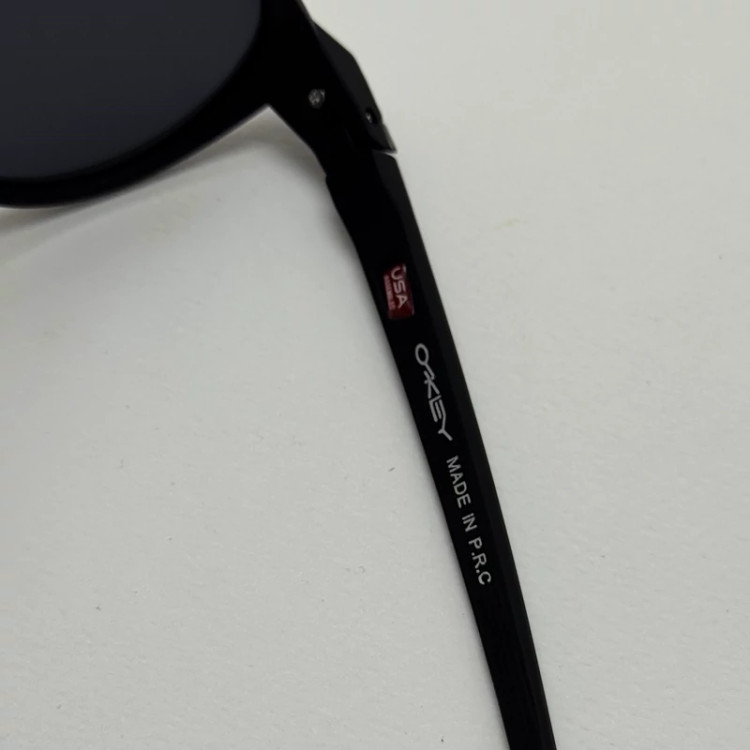 تصویر عینک آفتابی پلاریزه اوکلی Oakley تمام مشکی گرد کد TO4910