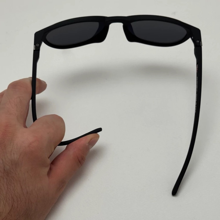 تصویر عینک آفتابی پلاریزه اوکلی Oakley تمام مشکی گرد کد TO4910