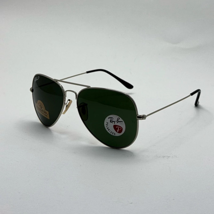 تصویر عینک ریبن خلبانی شیشه سنگ پلاریزه سبز با فریم نقره ای به همراه پک کامل ریبن کد Rayban RB 3026