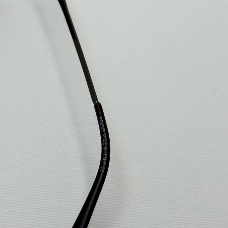 تصویر عینک آفتابی پلیس POLICE قهوه ای پلاریزه یووی 400 به همراه کاور پارچه ای و دستمال نانو کد 9104