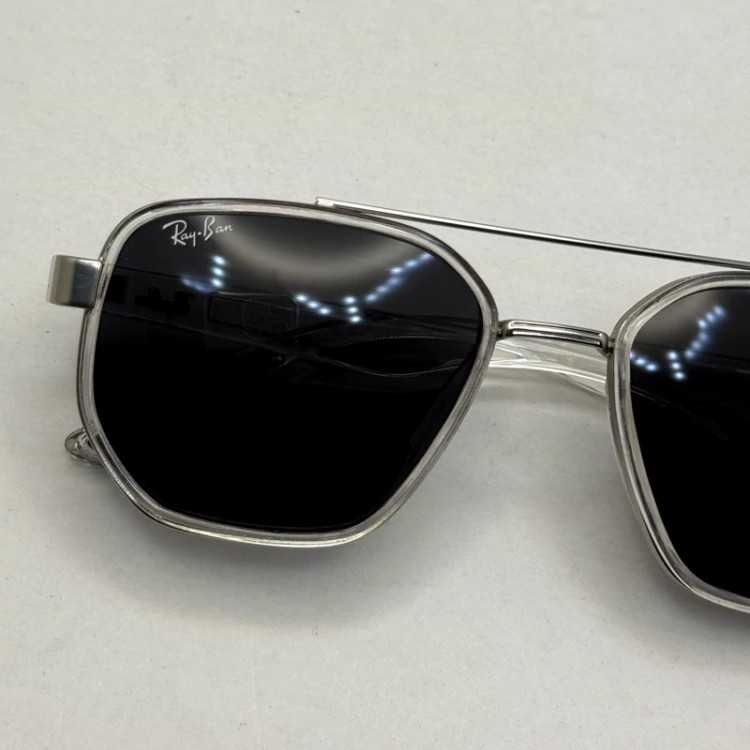 تصویر عینک آفتابی ریبن فراری مستطیلی کریستالی شفاف با پک کامل Rayban Ferrari c287