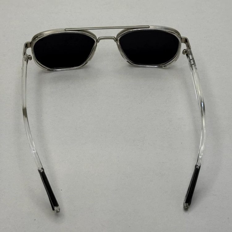 تصویر عینک آفتابی ریبن فراری مستطیلی کریستالی شفاف با پک کامل Rayban Ferrari c287