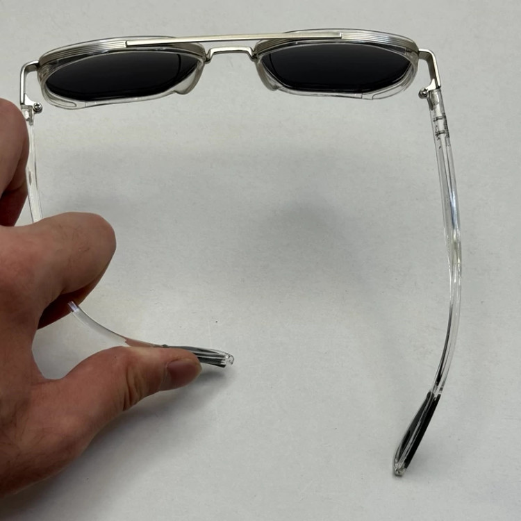 تصویر عینک آفتابی ریبن فراری مستطیلی کریستالی شفاف با پک کامل Rayban Ferrari c287