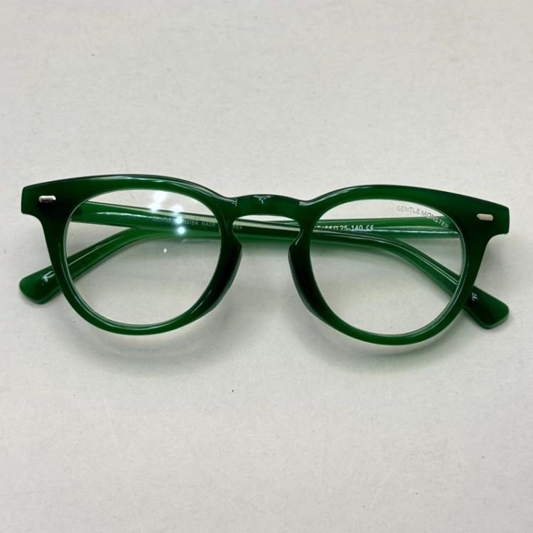 تصویر فریم عینک بلوکات طبی گرد جنتل مانستر ZN 3595 به همراه کاور پارچه ای و دستمال