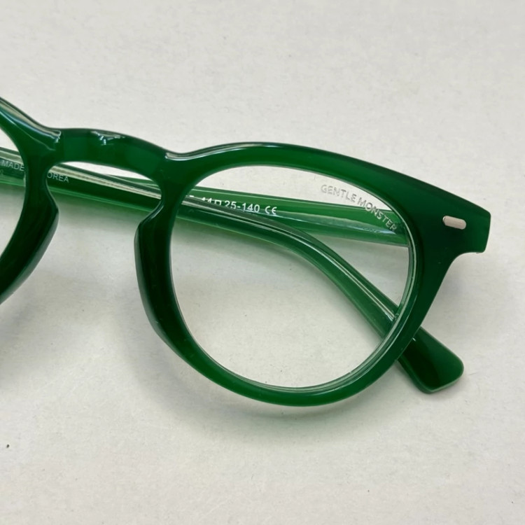 تصویر فریم عینک بلوکات طبی گرد جنتل مانستر ZN 3595 به همراه کاور پارچه ای و دستمال