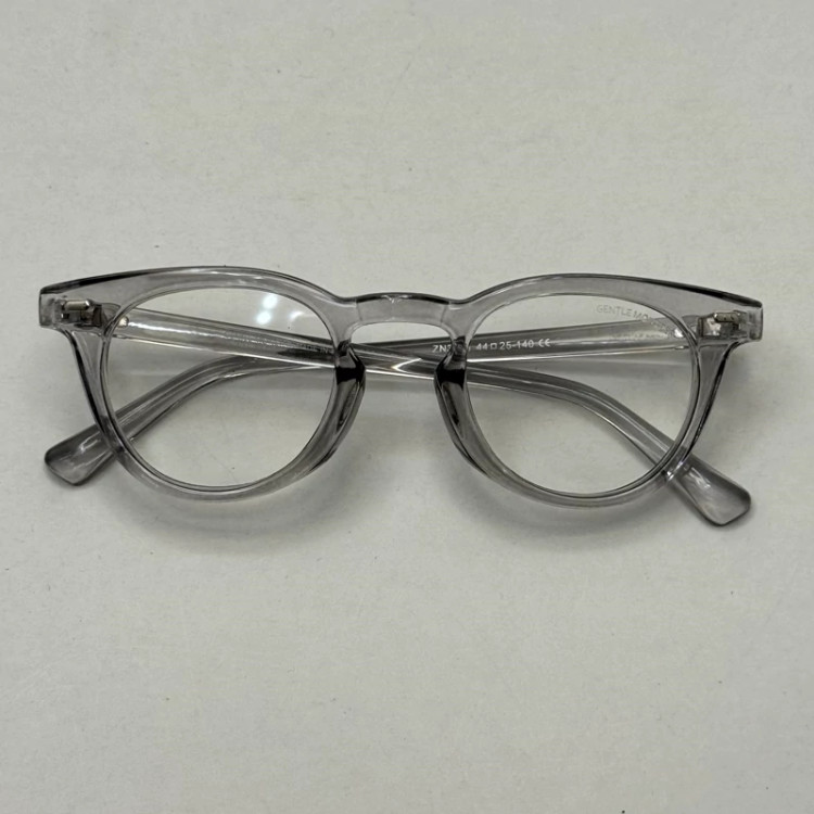 تصویر فریم عینک بلوکات طبی گرد جنتل مانستر طوسی ZN 3595 به همراه کاور پارچه ای و دستمال