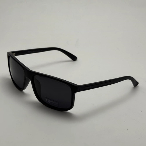 تصویر عینک آفتابی پلیس POLICE مشکی مات پلاریزه و یووی 400 به همراه کاور پارچه ای و دستمال نانو کد 1956