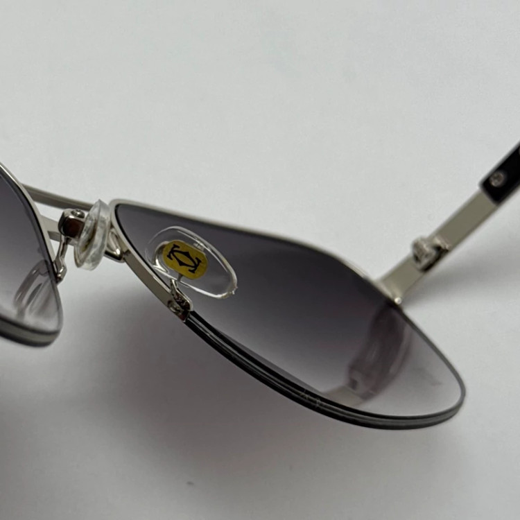 تصویر عینک آفتابی مردانه کارتیر Cartier مدل Santos مشکی نقره ای