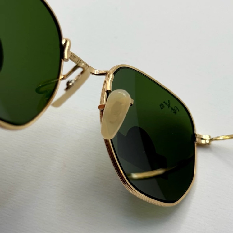 تصویر عینک ریبن هگزونال شیشه سنگ سیز فریم طلایی به همراه پک کامل ریبن کد Rayban RB 3548