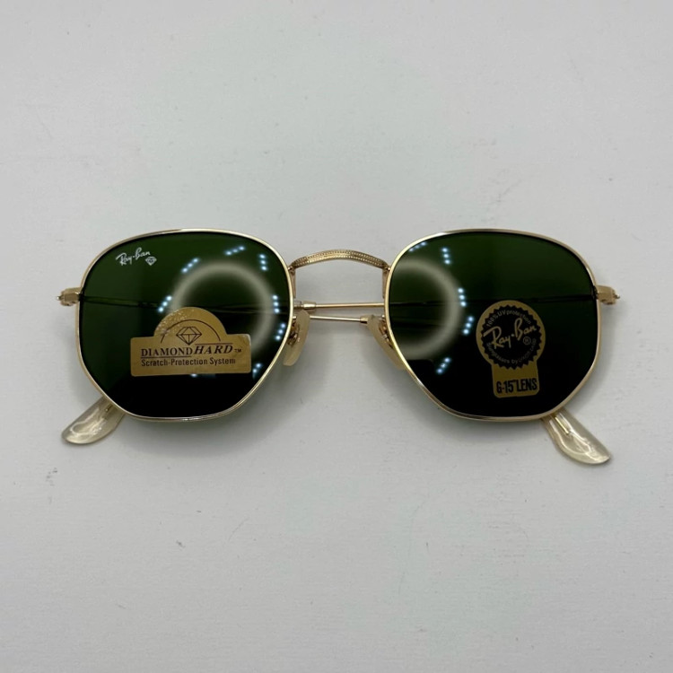 تصویر عینک ریبن هگزونال شیشه سنگ سیز فریم طلایی به همراه پک کامل ریبن کد Rayban RB 3548