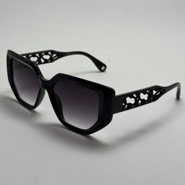 تصویر عینک آفتابی زنانه هرمس مدل Hermes Cut Out Black دسته چرمی مشکی کد رفرنس 1178