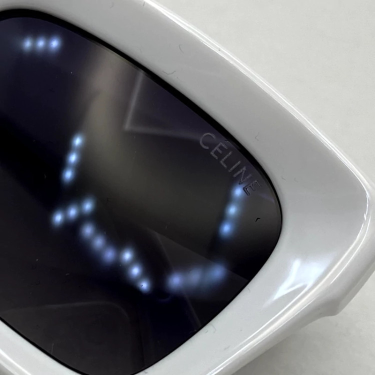 تصویر عینک آفتابی سلین سفید به همراه کاور و دستمال مخصوص رایگان