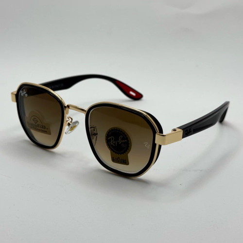 تصویر عینک ریبن شیشه سنگ قهوه ای هایلایت آنتی رفلکس با فریم طلایی به همراه پک کامل ریبن کد Rayban RB 4674