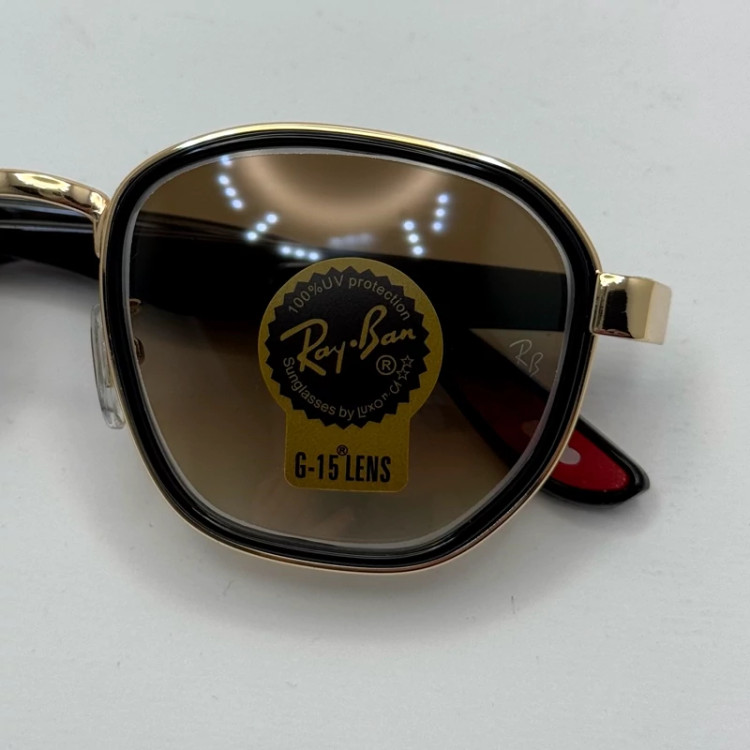 تصویر عینک ریبن شیشه سنگ قهوه ای هایلایت آنتی رفلکس با فریم طلایی به همراه پک کامل ریبن کد Rayban RB 4674