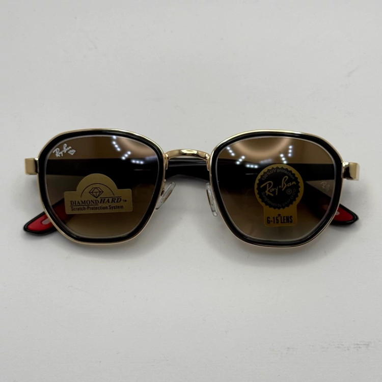 تصویر عینک ریبن شیشه سنگ قهوه ای هایلایت آنتی رفلکس با فریم طلایی به همراه پک کامل ریبن کد Rayban RB 4674