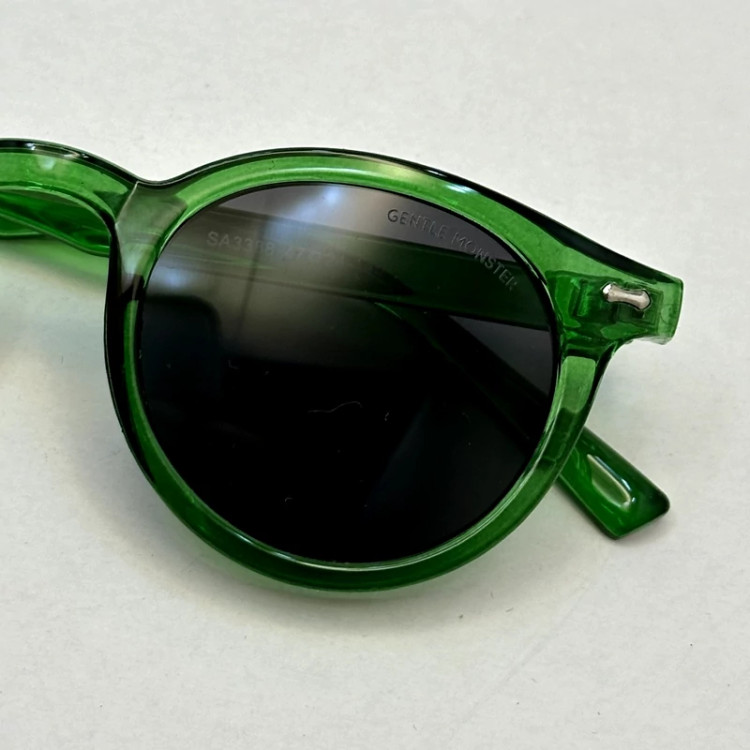 تصویر عینک آفتابی و شب جنتل مانستر گرد رنگ سبز M