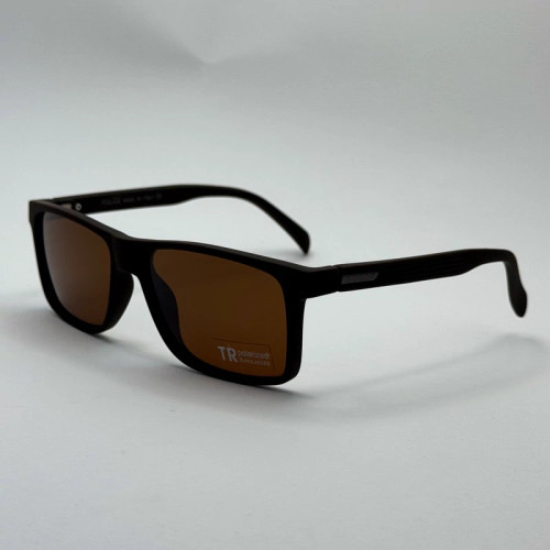 تصویر عینک آفتابی پلیس POLICE قهوه ای پلاریزه و یووی 400 به همراه کاور پارچه ای و دستمال نانو کد 1940