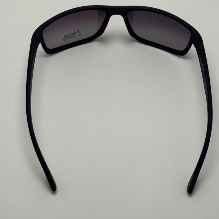 تصویر عینک آفتابی پلاریزه اسپرت کررا CARRERA مشکی مناسب رانندگی به همراه کاور پارچه ای و دستمال نانو مخصوص کد 2218