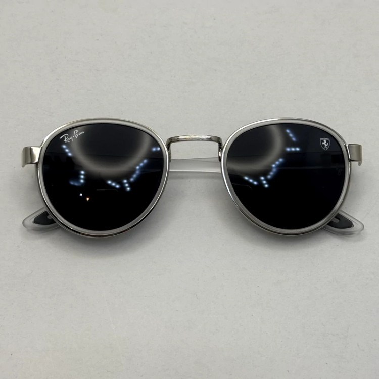 تصویر عینک آفتابی گرد ریبن فراری کریستالی با پک کامل Rayban Ferrari RB3705