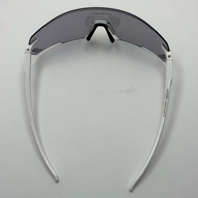 تصویر عینک آفتابی اوکلی سفید OAKLEY 19659