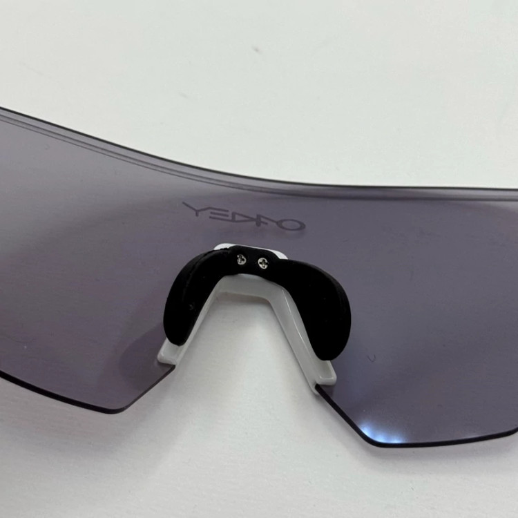 تصویر عینک آفتابی اوکلی سفید OAKLEY 19659