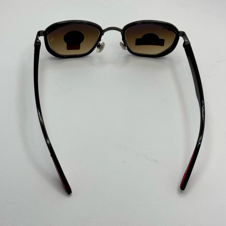 تصویر عینک ریبن شیشه سنگ قهوه ای هایلایت فریم نوک مدادی آنتی رفلکس به همراه پک کامل ریبن کد RB 3674