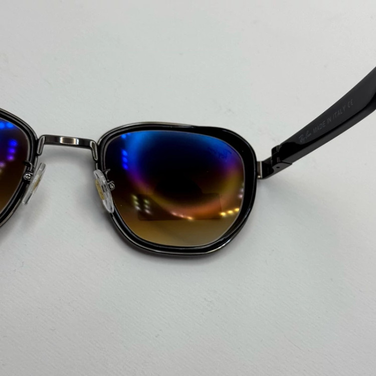 تصویر عینک ریبن شیشه سنگ قهوه ای هایلایت فریم نوک مدادی آنتی رفلکس به همراه پک کامل ریبن کد RB 3674