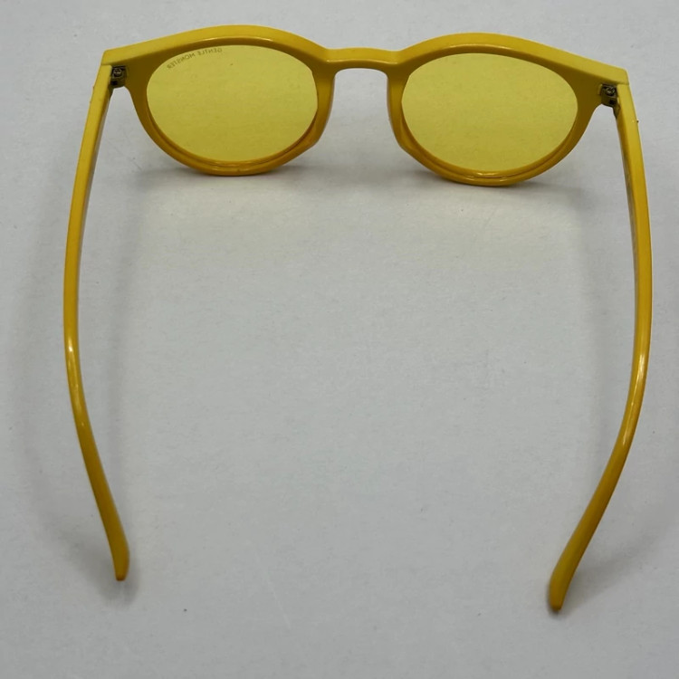 تصویر عینک آفتابی و شب جنتل مانستر گرد رنگ زرد