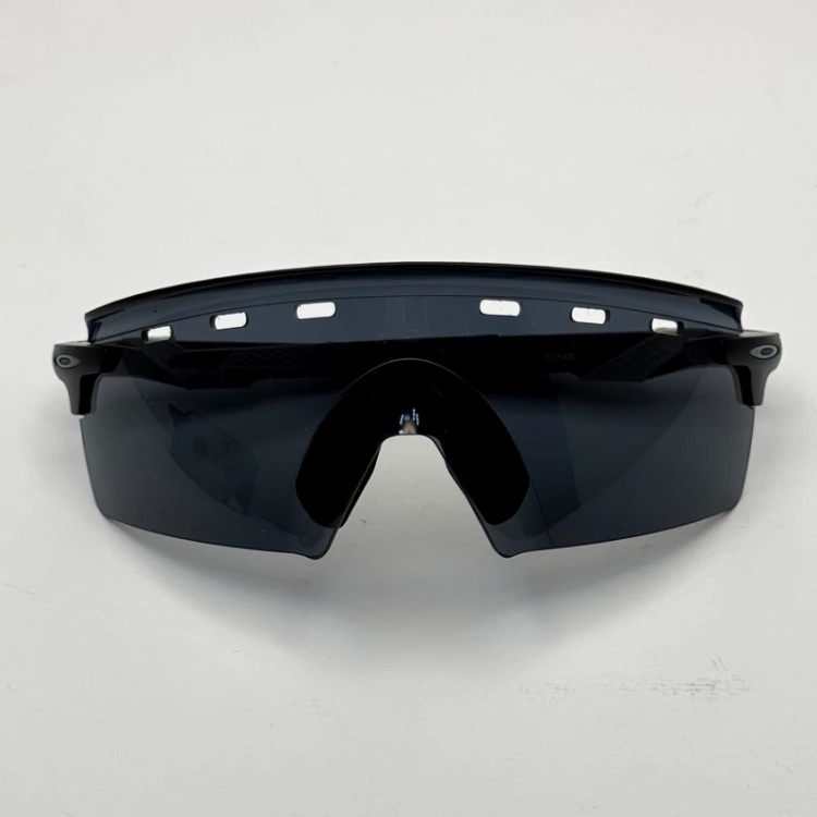 تصویر عینک آفتابی اوکلی مشکی کد OAKLEY TO4935