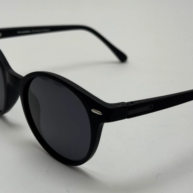 تصویر عینک آفتابی پلاریزه اوگا مورل OGA MOREL گرد تمام مشکی