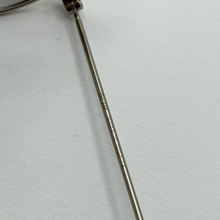 تصویر عینک ریبن خلبانی شیشه سنگ آبی هایلایت فریم نقره ای به همراه پک کامل ریبن Rayban RB 3025