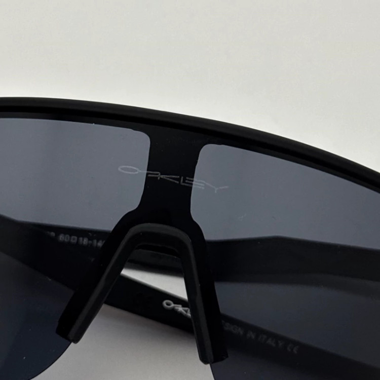 تصویر عینک آفتابی اسپرت اوکلی OAKLEY مدل SUTRO تمام مشکی