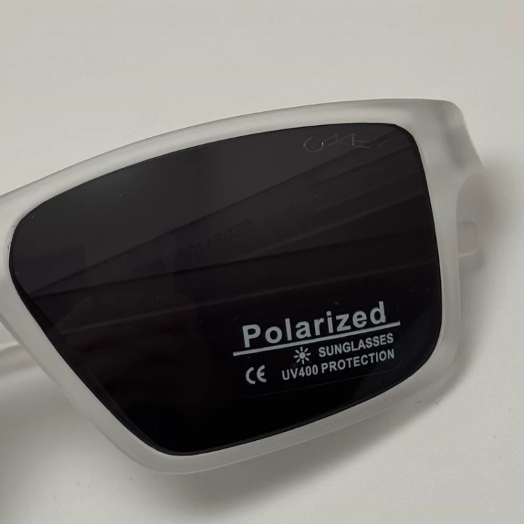 تصویر عینک آفتابی پلاریزه اوکلی OAKLEY کریستالی مشکی مستطیلی کد 6337