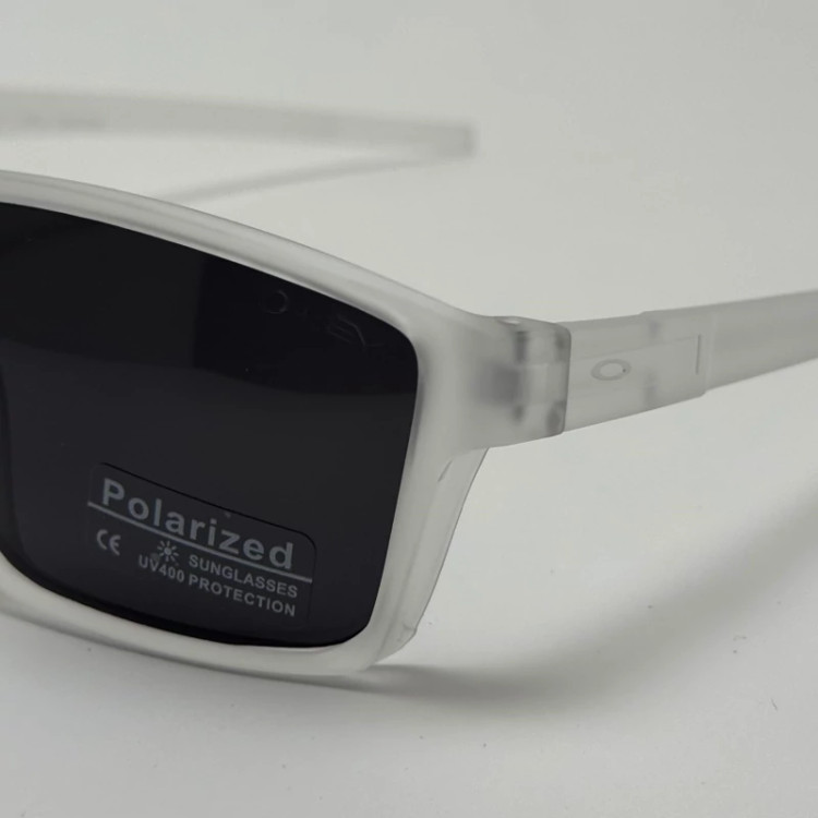 تصویر عینک آفتابی پلاریزه اوکلی OAKLEY کریستالی مشکی مستطیلی کد 6337